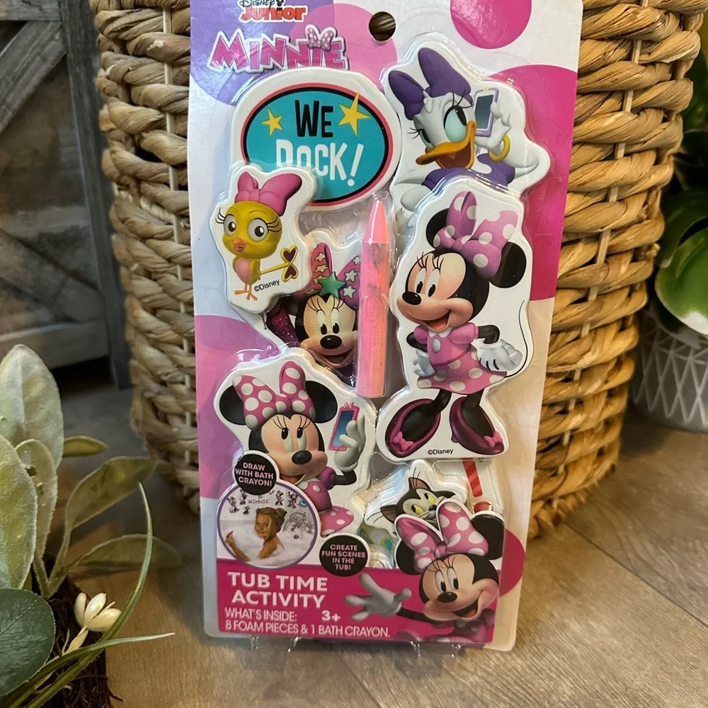 New Disney Minnie Mouse Bath Toys Crayon & Foam Friends Tub Time Activity Set